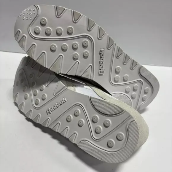 Reebok Women’s Classic Nylon Sneakers White, Size 8.5 M