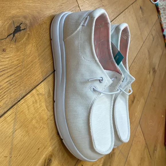 Reef off white cushion coast slip on shoes