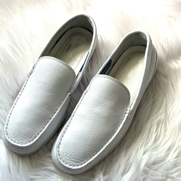 ROCKPORT•white leather walking loafer slip on shoes 6.5 NWOT