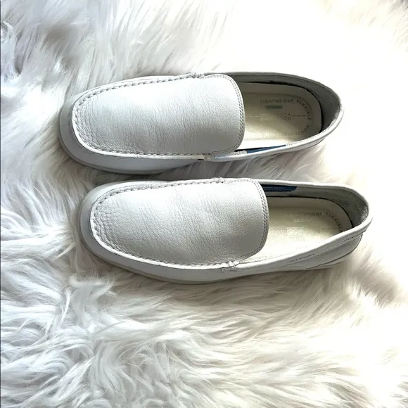 ROCKPORT•white leather walking loafer slip on shoes 6.5 NWOT