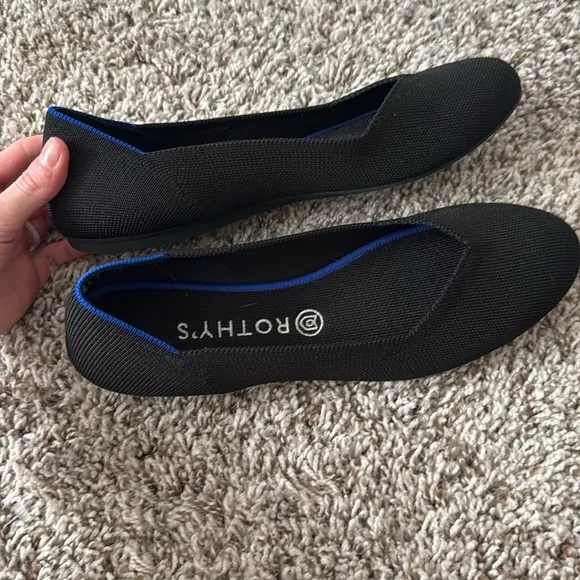 Rothys 10 The Flat Round Toe in Black