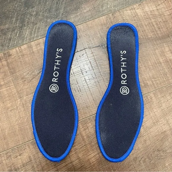 Rothy's Bavy Blue Round Toe Ballet Flats Size 7