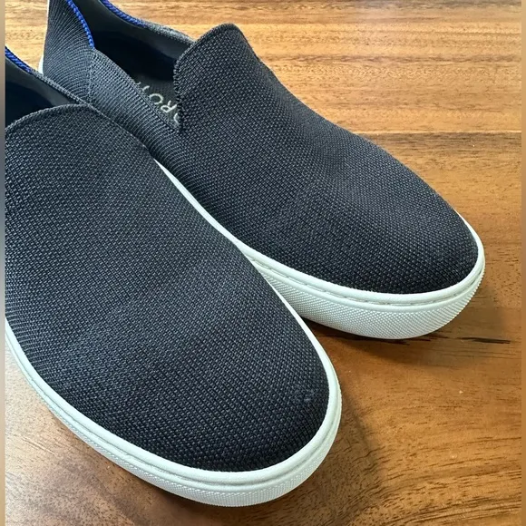 Rothy’s Black With Blue White Stripe Slip On Classic Sneaker Shoes Size 9