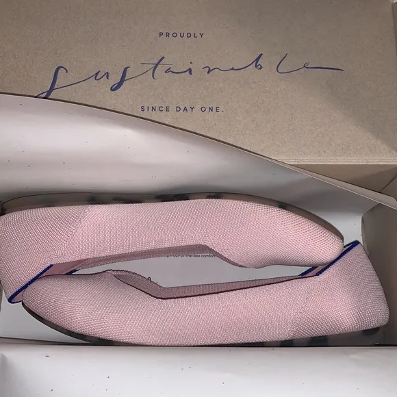 ROTHY’S BRAND NEW IN BOX SIZE 8.5 ROUND TOE SLIP ON FLATS