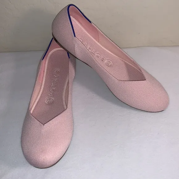 ROTHY’S BRAND NEW IN BOX SIZE 8.5 ROUND TOE SLIP ON FLATS
