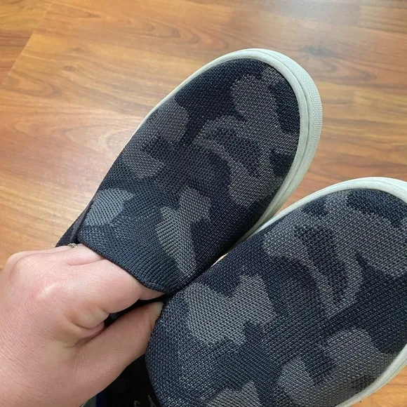 ROTHY’S gray two tone slip on sneakers shoes comfort machine washable all year 5