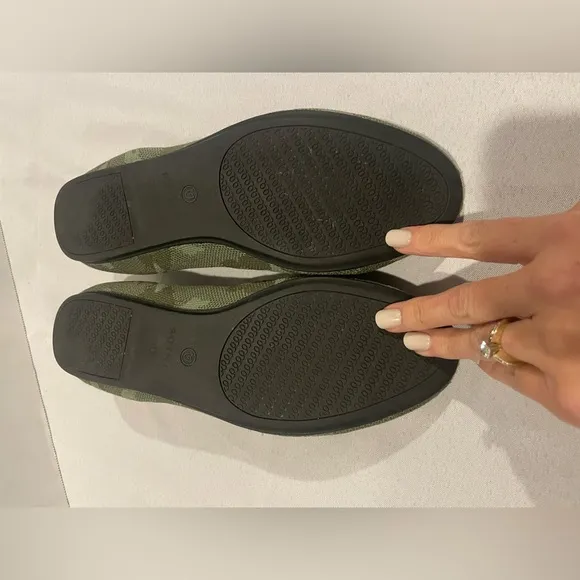 ROTHY’S Green Camouflage Round Toe Ballet Flats Women’s Size 8 1/2
