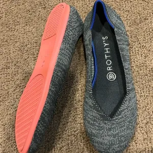Rothy’s Grey round toe slip on ballet flats size 8