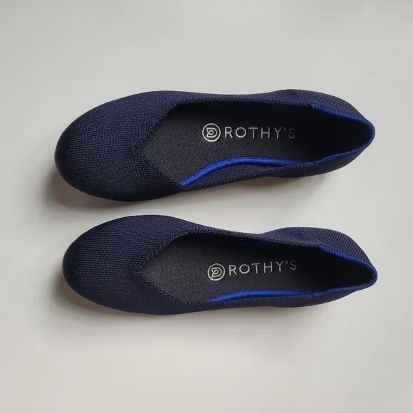 Rothy's Maritime Round toe Navy blue flats size W7.5.