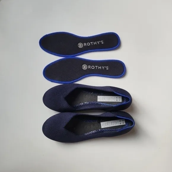 Rothy's Maritime Round toe Navy blue flats size W7.5.