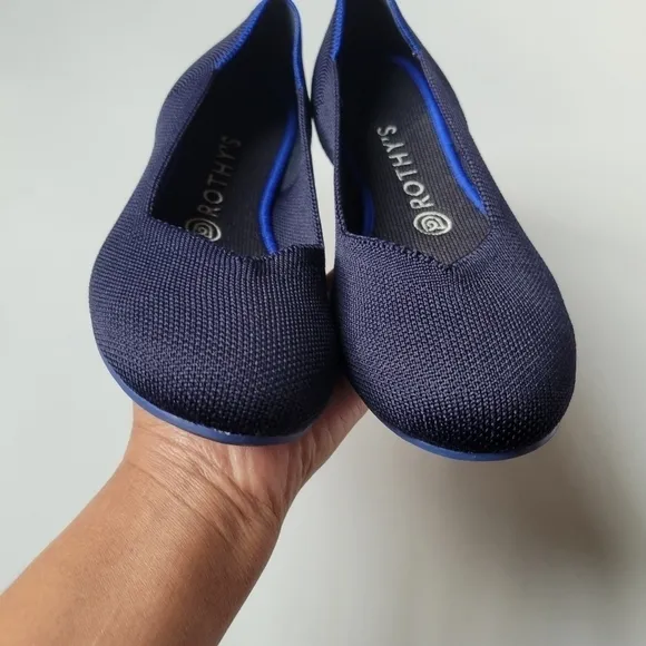 Rothy's Maritime Round toe Navy blue flats size W7.5.