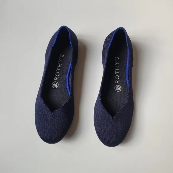 Rothy's Maritime Round toe Navy blue flats size W7.5.