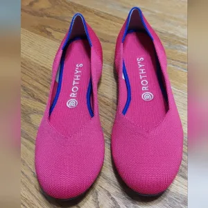 Rothy's retired hit pink round flats size 10.5
