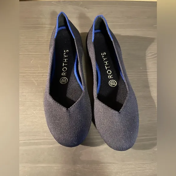ROTHY’S Round Toe Navy Flats
