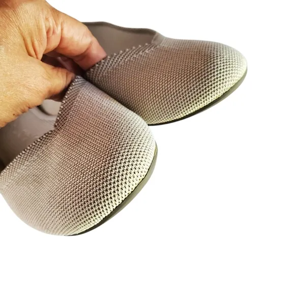 ROTHY'S The Flat 'Retired' Cream Round Toe Slip-On Ballerina Flats Women's SZ 9½