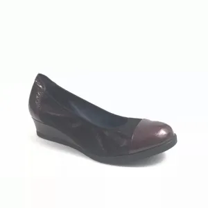 Sabrinas London 37 Metallic Patent Cap Toe Wedges