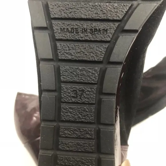 Sabrinas London 37 Metallic Patent Cap Toe Wedges