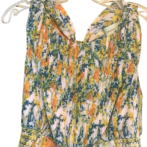 Sachin   Babi Floral Dress Size 4 Sleeveless Floral Ruffle Hem Bow Back Dress