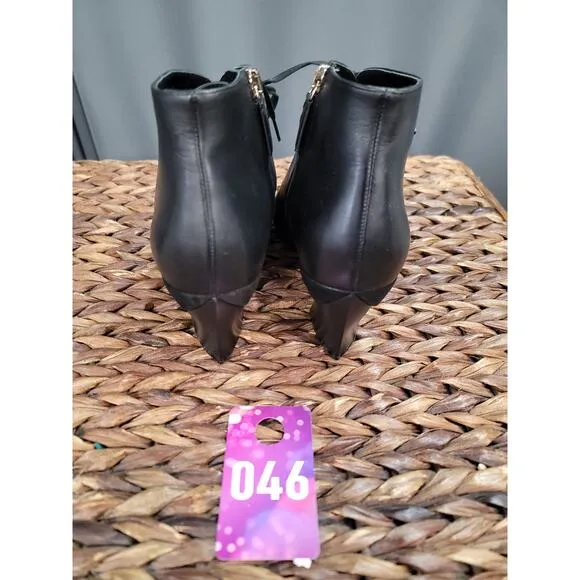 Salvatore Ferragamo Antila Ankle Boots Women's 7 Black Leather Lace Up Booties