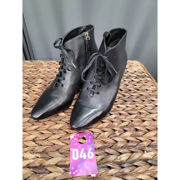 Salvatore Ferragamo Antila Ankle Boots Women's 7 Black Leather Lace Up Booties