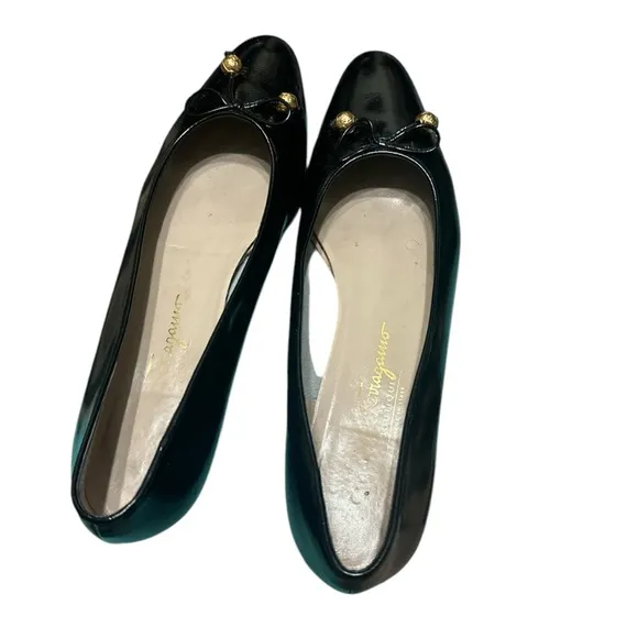 Salvatore Ferragamo black patent flats shoes 8 1/2 AAAA brand