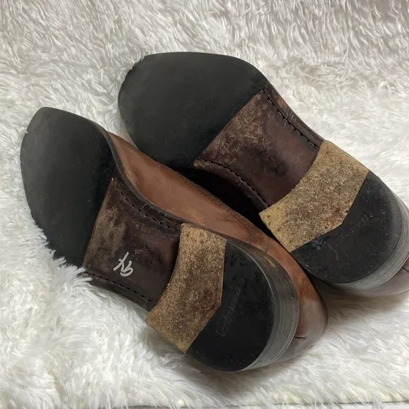 SALVATORE FERRAGAMO Classic Brown Leather Men's Shoes Pictured AS IS