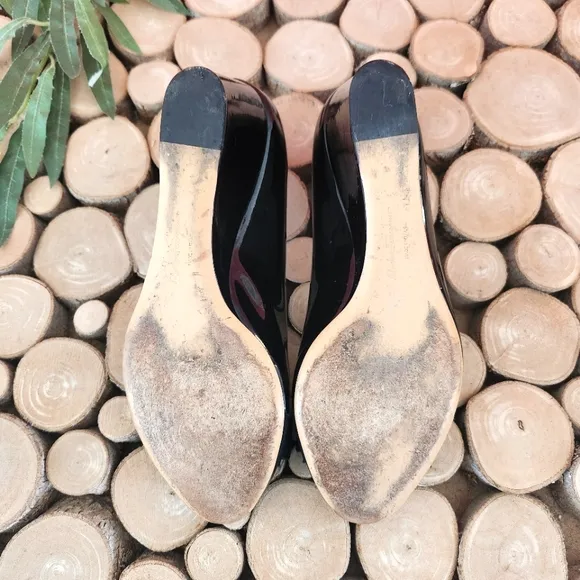 Salvatore Ferragamo Peep Toe Wedge Logo Pumps - Sissi Mid Heel