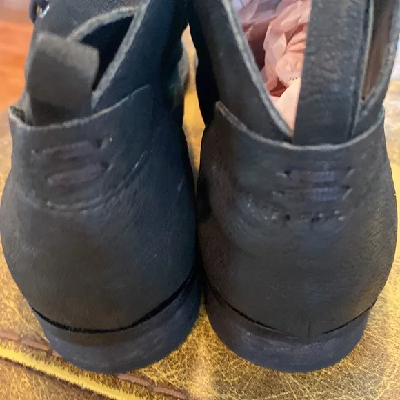 Sam Edelman black leather lace up ankle boots