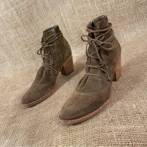 Sam Edelman Boot Booties Millard Brown Suede Ankle Wrap Heeled Size 7.5