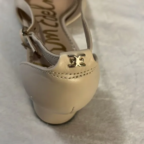 Sam Edelman Cream &amp; Black Two Tone Color Block Kitten Block Heel Slingback Shoes