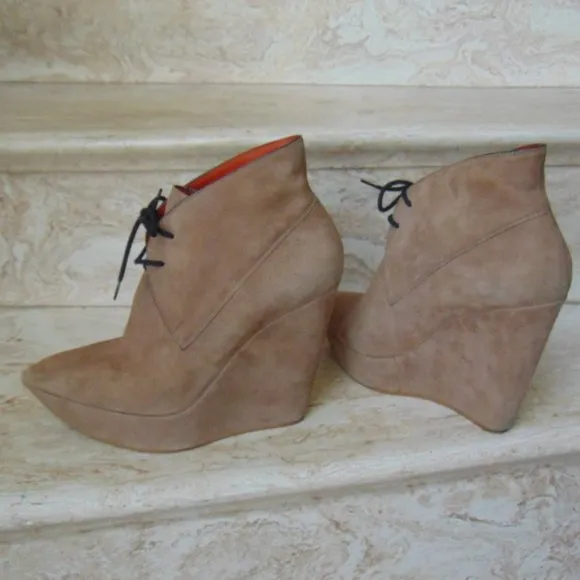 Santoni Rose Collection Camel Micro Suede Leather Lace Up Ankle Boots Wedges 9.5
