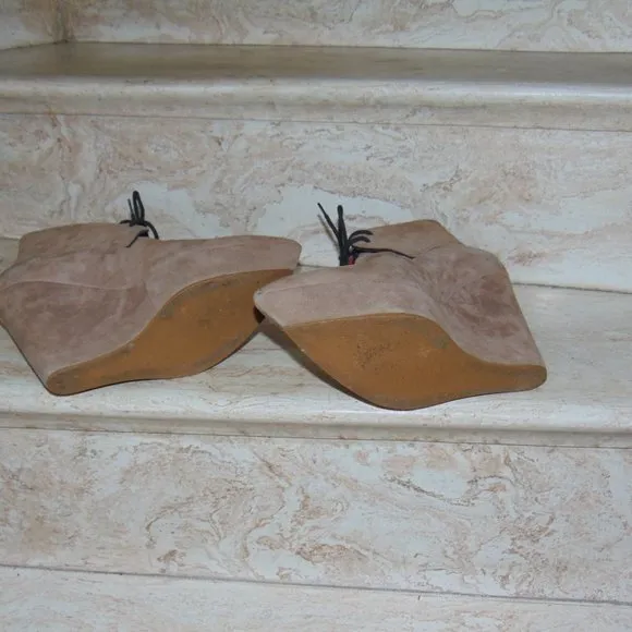 Santoni Rose Collection Camel Micro Suede Leather Lace Up Ankle Boots Wedges 9.5