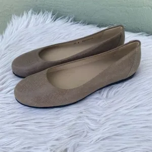 SAS Women's Ballet Flats Size 10 N Tan Leather Slip-On Casual Shoes