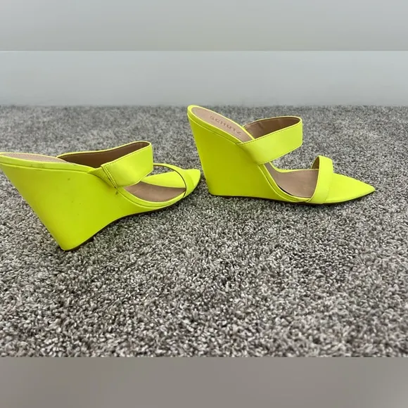 Schutz Neon Yellow Wedge Sandals – Size 9.5