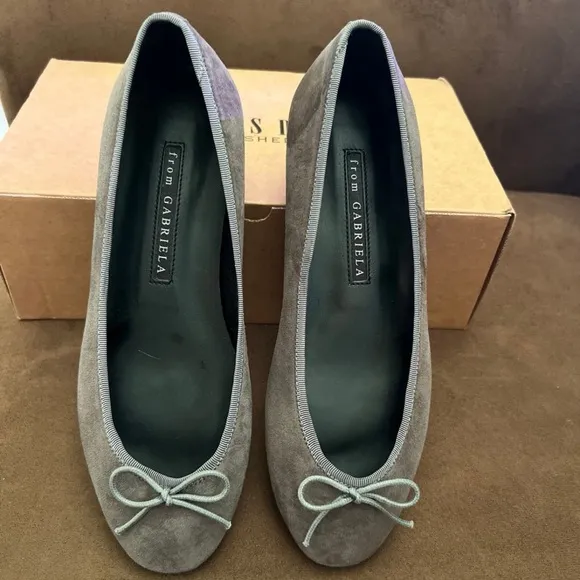 Shesday from Gabriela Flats Size 9 2/3”X 3 1/4” Grey New in box Handmade