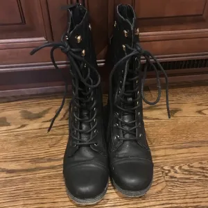 Shoe Dazzle Combat Boots