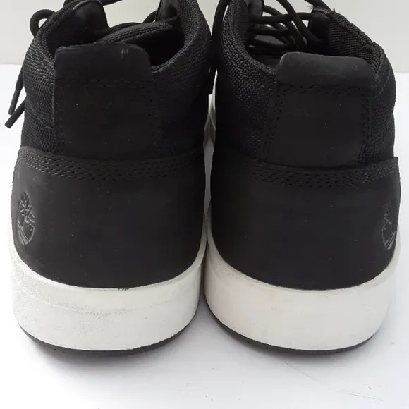 SIZE 11. TIMBERLAND Men's  leather/textiles shoes.