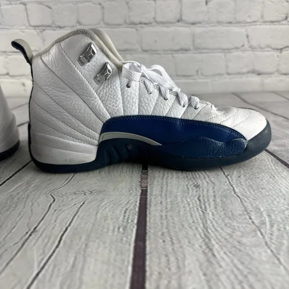 Size 7Y / 8.5 W🔥 Authentic Nike Air Jordan 12 Retro French Blue‎ 2016