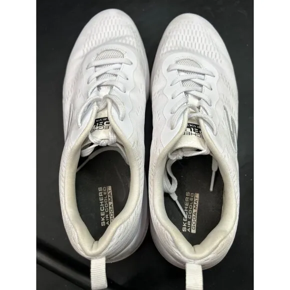 Skechers GOrun White Athletic Running Shoes Size 9.5 Lightweight Breathable Comf
