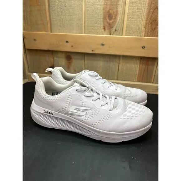 Skechers GOrun White Athletic Running Shoes Size 9.5 Lightweight Breathable Comf