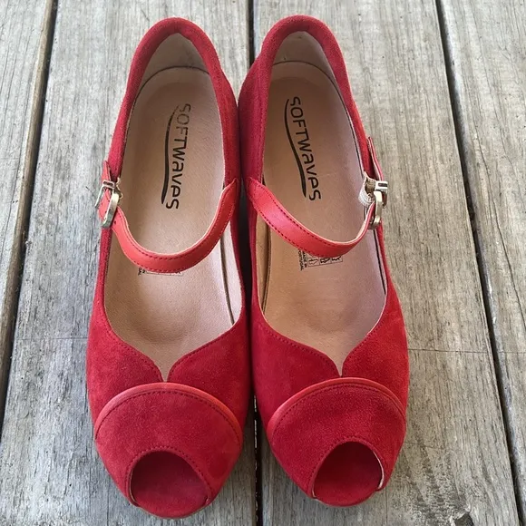 Softwaves Red Suede Mary Jane Wedges Vintage-Inspired Peep Toe Heels EU 39 (8.5)