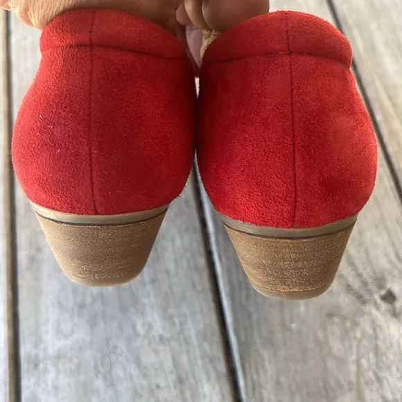 Softwaves Red Suede Mary Jane Wedges Vintage-Inspired Peep Toe Heels EU 39 (8.5)