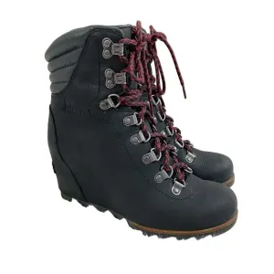 Sorel Black Oiled Leather Conquest Wedge Boots Lace Up Round Toe Women's Size 7