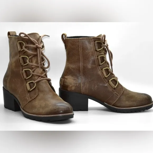 Sorel Cate wedge boots size 8