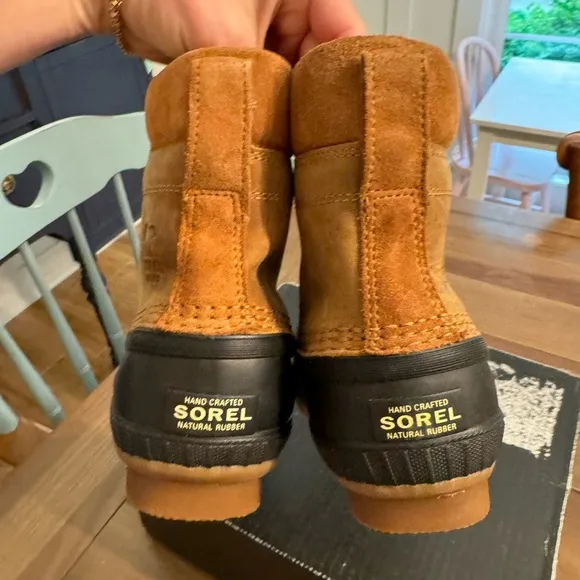 Sorel Cheyanne lace up boots