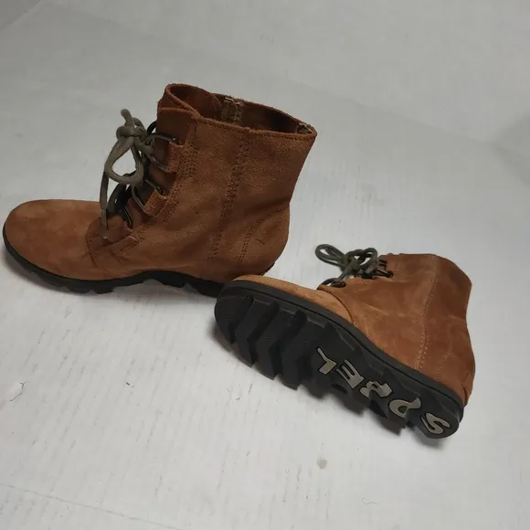 SOREL Girls Joan of Artic Wedges Size 2