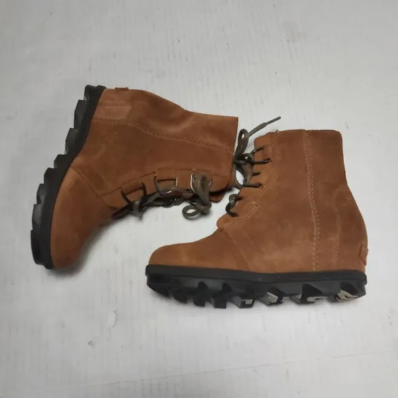 SOREL Girls Joan of Artic Wedges Size 2