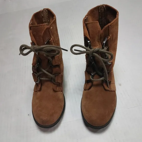 SOREL Girls Joan of Artic Wedges Size 2
