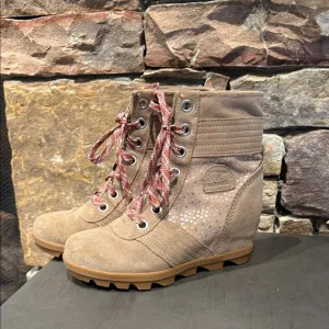 Sorel Girl’s Tan Lace-Up Wedge Boots