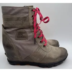Sorel Gray Lexie Wedge Boots Women's Size 10 NL3046 EUC Grey Pink Lace